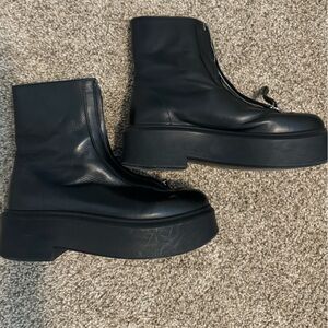 The row zipper boots